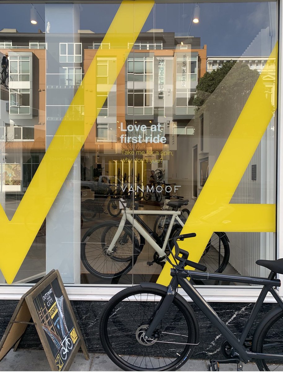 Wat jammer dat we in een land wonen waar surseance van betaling leedvermaak is. In andere culturen is failliet gaan part of #ondernemerschap. Wat je ook van <a href="/VanMoof/">VanMoof</a> vindt, dit bedrijf heeft de toon gezet in de markt van electric bikes. Sweet memories @dutchtechsf #payitforward