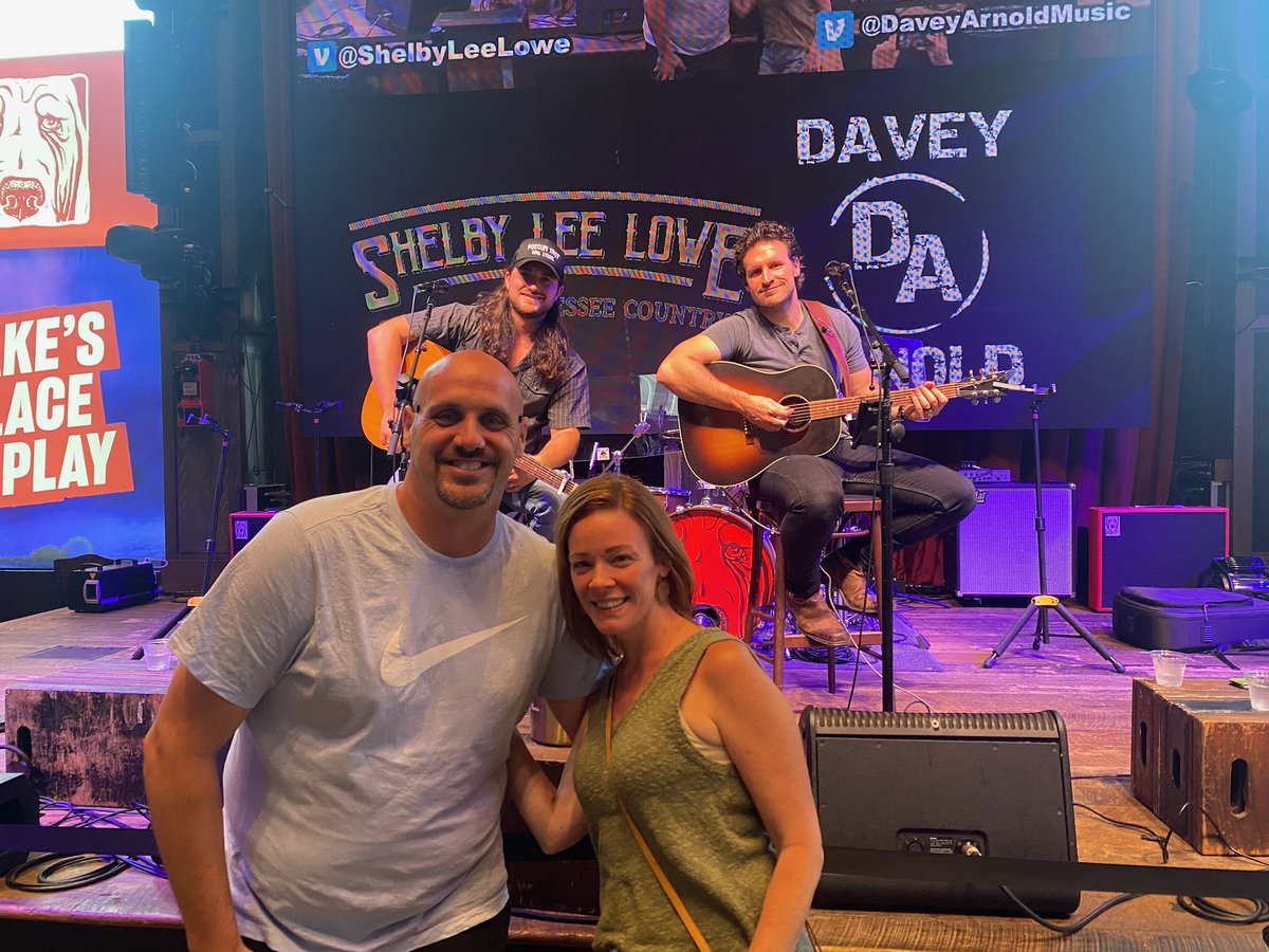 ecassellius's tweet photo. Thanks for making our anniversary so special @ShelbyLeeLowe and @DaveyArnold_ ❤️
We love the way you sing! https://t.co/YRuF9RHdWD