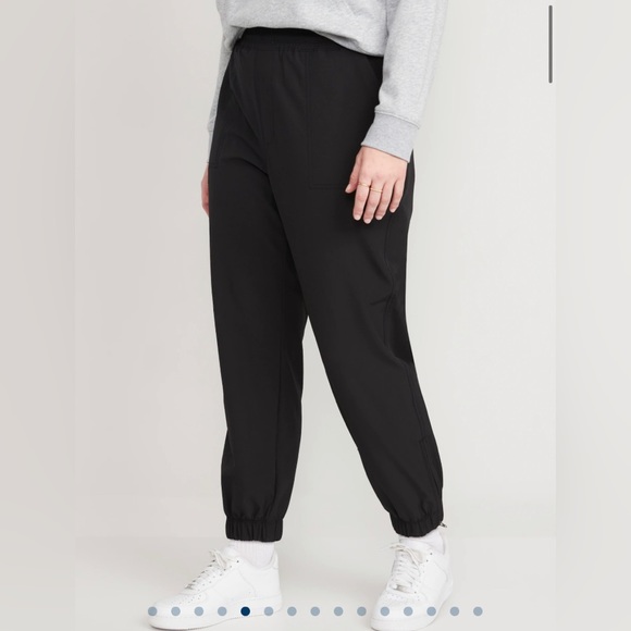 jorgenesen's tweet photo. So good I had to share! Check out all the items I'm loving on @Poshmarkapp from @Jessrizzyposh #poshmark #fashion #style #shopmycloset #outoftimeworkbluelabel #oldnavy #koalakids: https://t.co/xxSsfZDpRt https://t.co/LxoFqmvLh4
