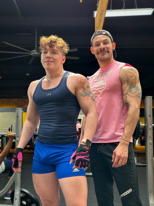 Hoy me sentía guapo en el gym: https://t.co/VDHnCvHXqr