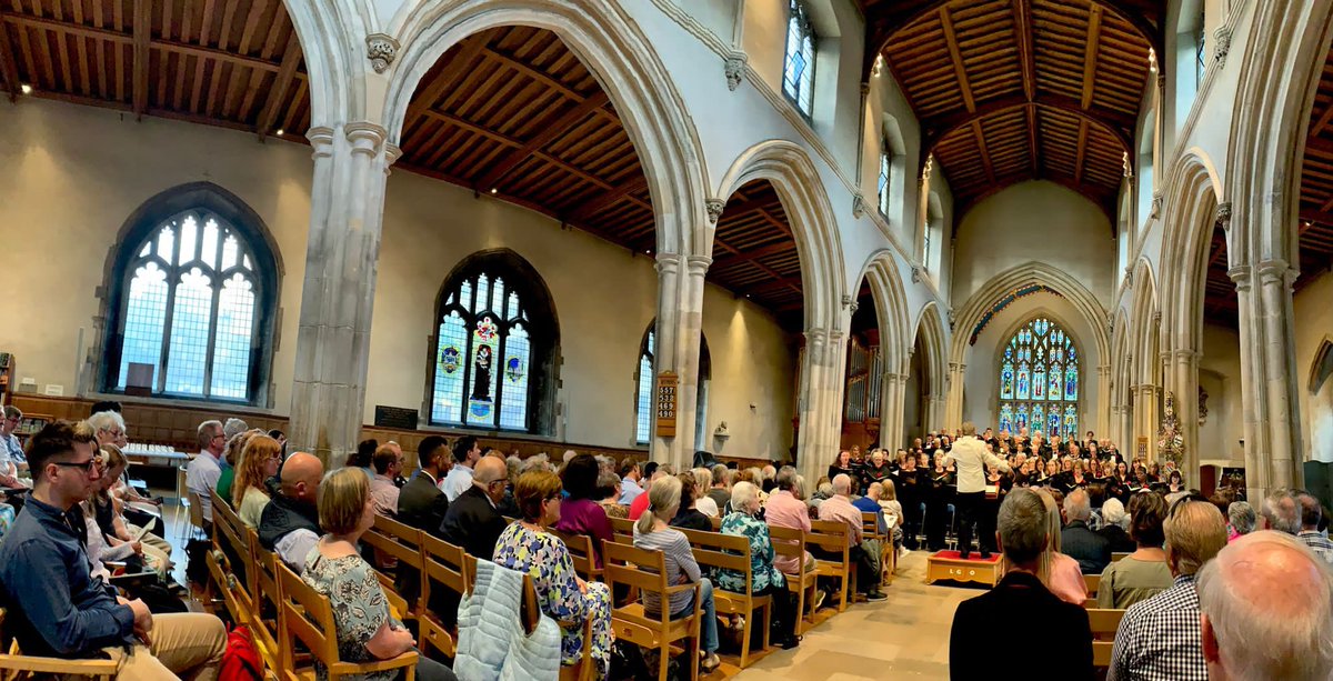 Lovely concert of Vivaldi, Messiaen & Poulenc tonight at @stgilescg - thanks to everyone who packed out the church tonight. A great end to our season!