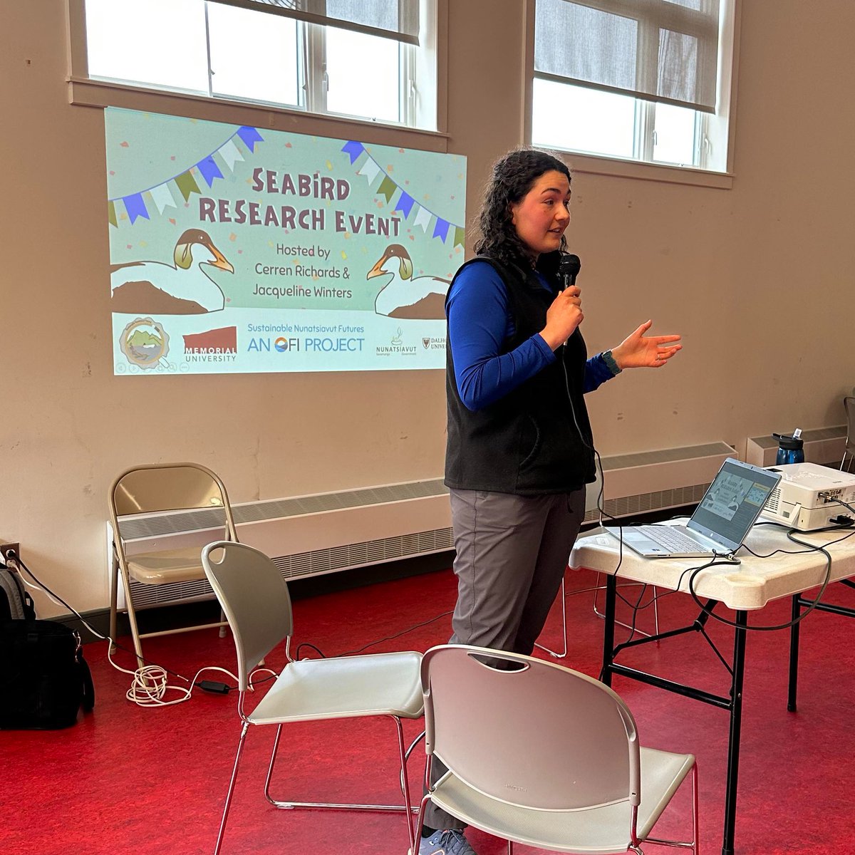 CerrenRichards's tweet photo. We had great fun at our #seabird community engagement event - 20% of the Rigolet community turned up to learn about the seabird research, play seabird-themed games and eat great food! #seabirdscience #SustainableNunatsiavutFutures @OceanFrontier @MemorialU @NunatsiavutGov https://t.co/mBwMDv1zXR