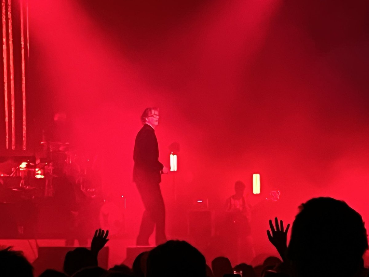 WiltshireCB's tweet photo. #pulp  DELIVER in Cardiff #thisiswhatwedoforanencore https://t.co/OxwXMDLrR7