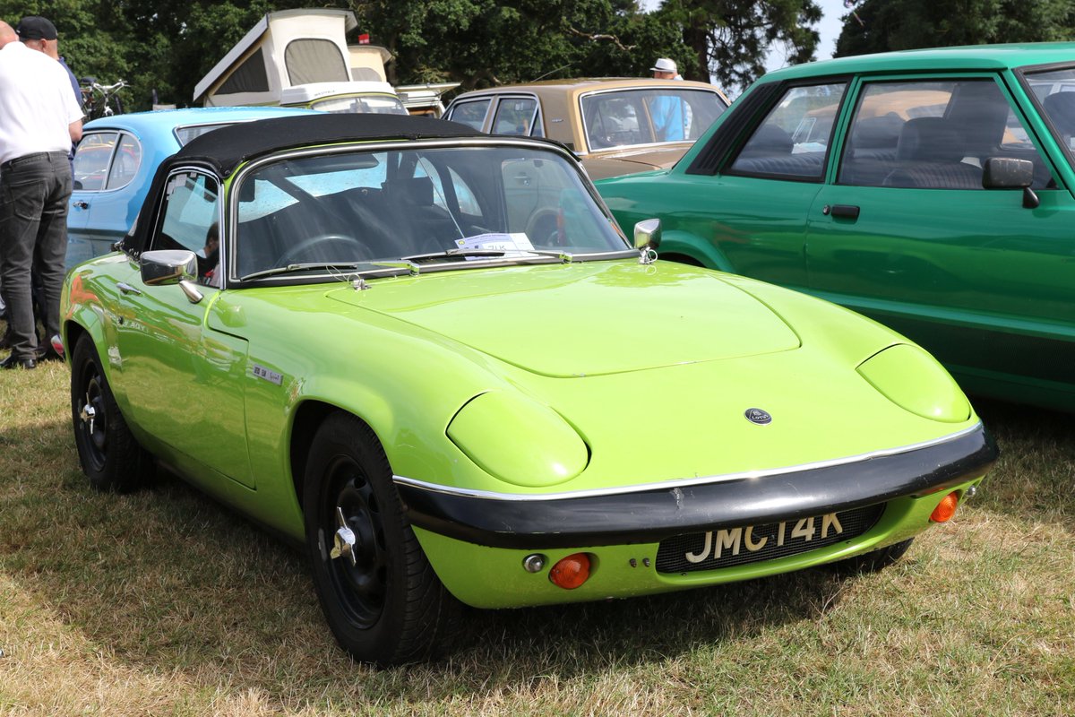 Wymondham Wednesday – Lotus Elan Sprint (1971) – <a href="/CrashBoxClub/">Crash Box Club Devon</a> Powderham Historic Vehicle Gathering 2023.
<a href="/lotuscars/">Lotus Cars</a> #Lotus #Elan @lotusdriversclub #LDC <a href="/SELOC/">Lotus Enthusiasts</a> #classic #CrashBox #Powderham