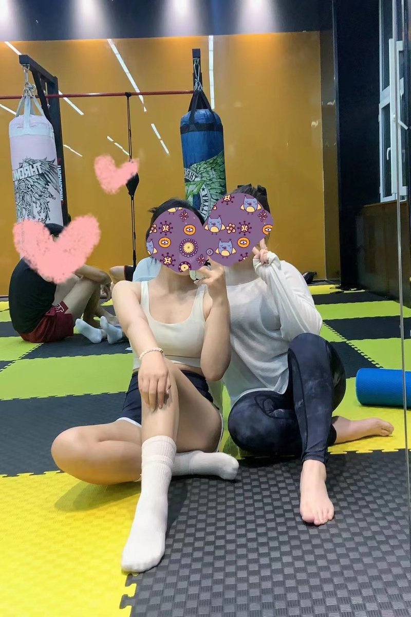 PrayPraymay's tweet photo. #榨精 #���足 #踩踏 #羞辱 #恋足
你的蘑菇头西瓜棉袜还是裸足？ https://t.co/92OwoOJojh