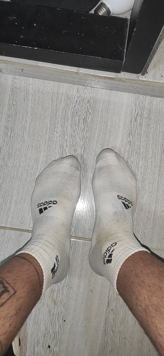 MgCashmaster's tweet photo. stinky socks 

#foot #malefoot #malefeet #footworship #footslave #footmaster #findom #finsub #feetpics #cashslave #barefeet #maleole #masterfeet #soles #boyfeetfetish #cashmaster 
@RT4Kings

@MASTER_UPDATES

@RT2AUL

@findominfluence https://t.co/7HUXNSkEBs