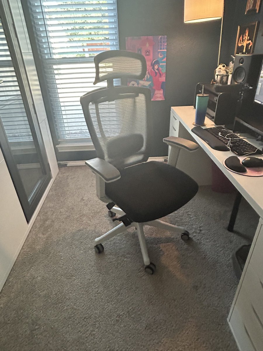 Natalie Van Sistine tweet media