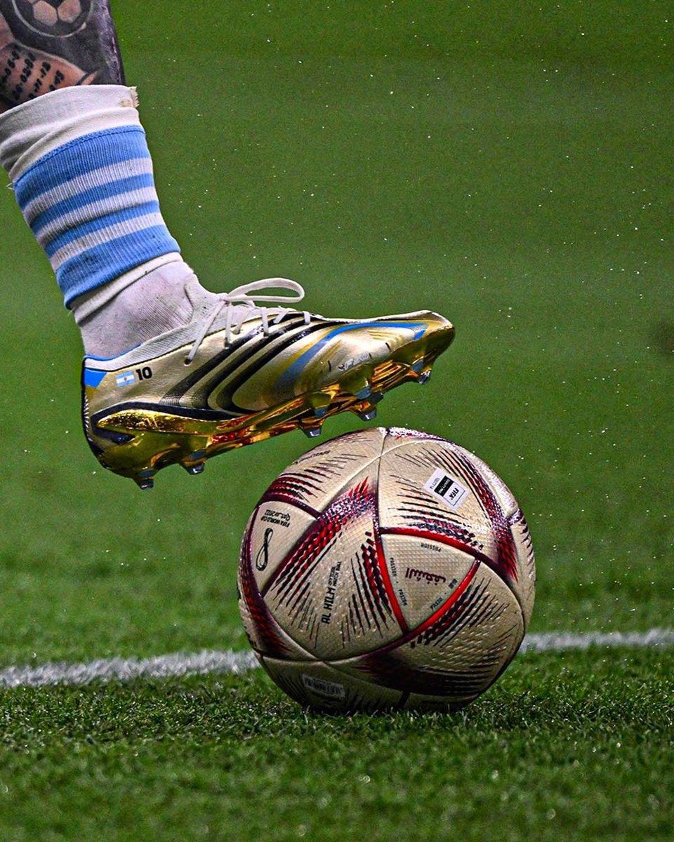 La zurda más icónica de la historia del fútbol.