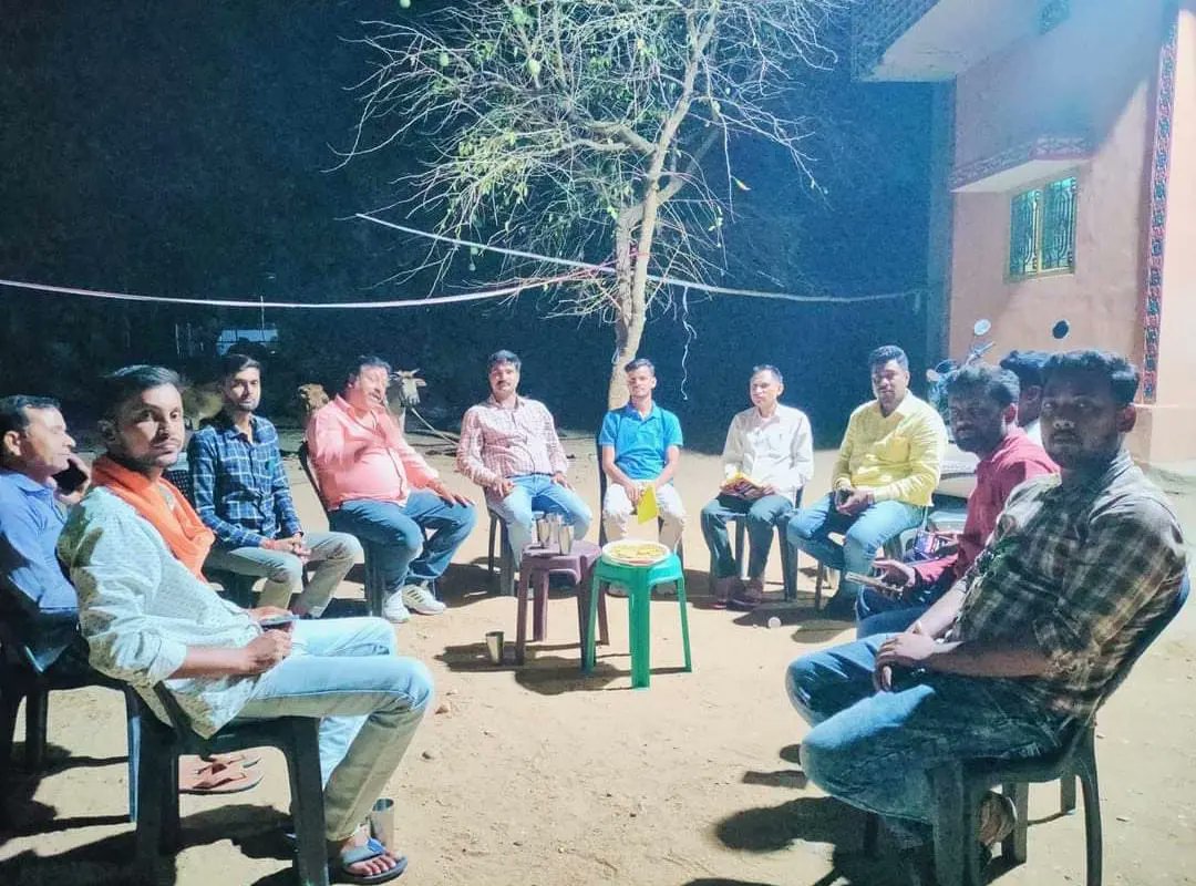 mybharat_palamu's tweet photo. Gram Panchayat level meeting conducted in various Panchayat of Palamu wherein NYVs briefed about the #Mega_program in order to sensitize the locals, identify location for sapling plantation and formulation of strategy for the successful conduct of MMMD program.
#MegaProgram #NYKS https://t.co/cyeuPjANxc