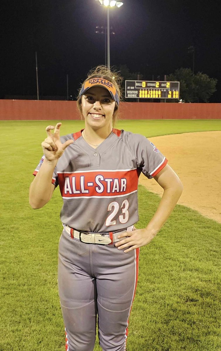 KarlieLandrum's tweet photo. I am extremely honored to have played in the TGCA 5a-6a All-Star game. I had a great time and it was a fun experience. 
@Patriot_sb @BrewerSoftball @CoachReedUTTSB @CoachWylyUTTSB @JaramilloBBClub https://t.co/3ZfEp4yX14