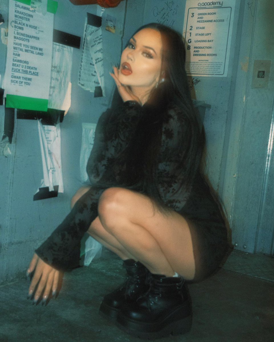 devilsslct's tweet image. mother cuntress 👑