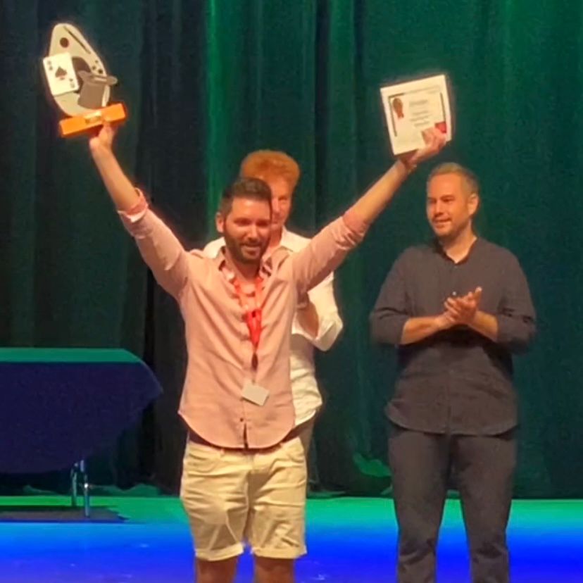 Lanzadigital's tweet photo. El ciudadrealeño Carlos Rubio, primer premio de mentalismo en el 38º Campeonato Nacional de Magia - https://t.co/OBhvlDUPZj https://t.co/1kZgPb6ysp