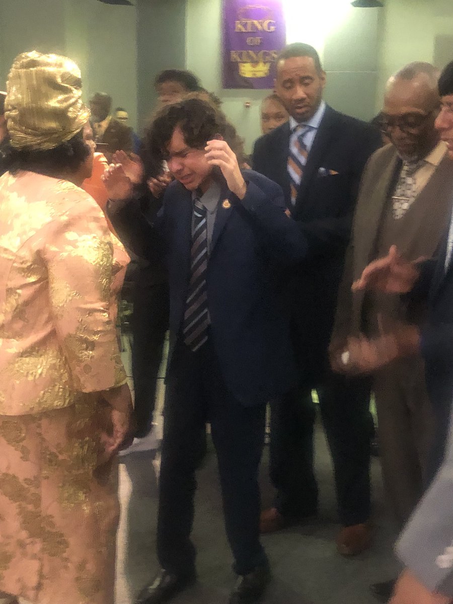 PastorDJNixon's tweet photo. #iYES2023 Powerful move of God tonight 🔥🔥🔥 https://t.co/6Ua8lZ0w38