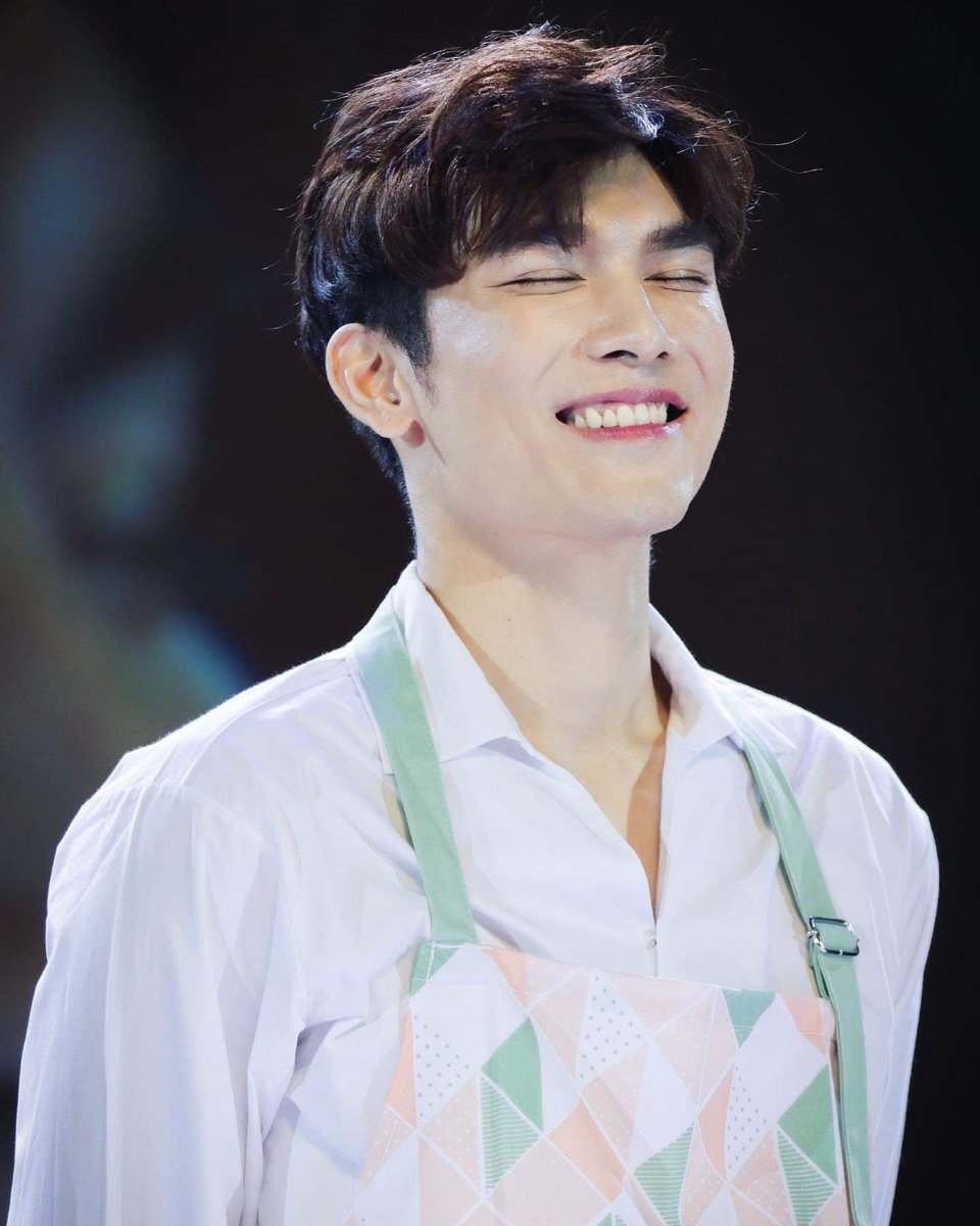 Broken_pikachu's tweet photo. Photos of Mew Suppasit😍🥰😌

I just wanna dump them here so that everyone can have aa great day with serotonin boost
@MSuppasit
#Mew #MewSuppasit #MewSuppasitJoncheveevat #Mewlions https://t.co/rwlcfbAXJk