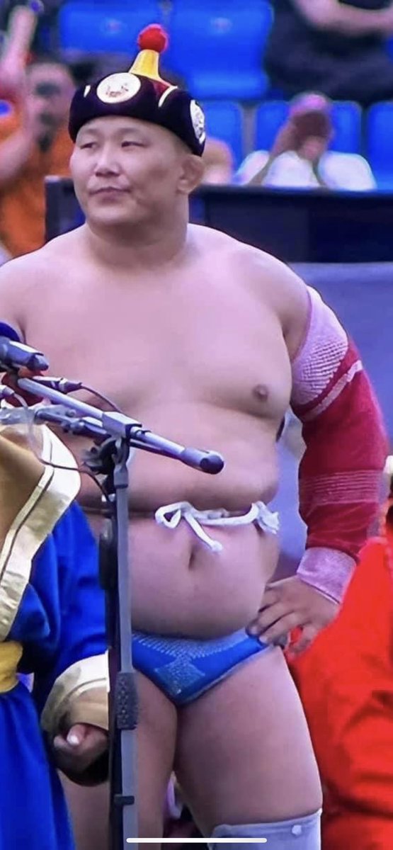 Уясан хэсэг нь бүдүүн , 2 талаараа шидмэс шиг нарийн, бөхчүүдийн гар хурууг аваад барилдсан болгон нь хуруугаа боолгож байгаа харагдсан.