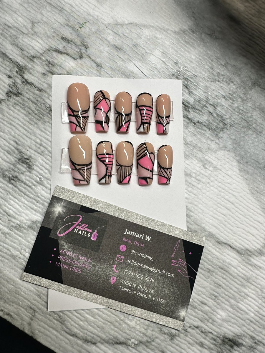 __JellyG's tweet photo. Follow me on Tik Tok guys ☺️
&amp; HMU for custom press-ons 💅🏽
#Chicago #chicagonailtech #pressonnails #foryoupage https://t.co/pPZmUcEffl