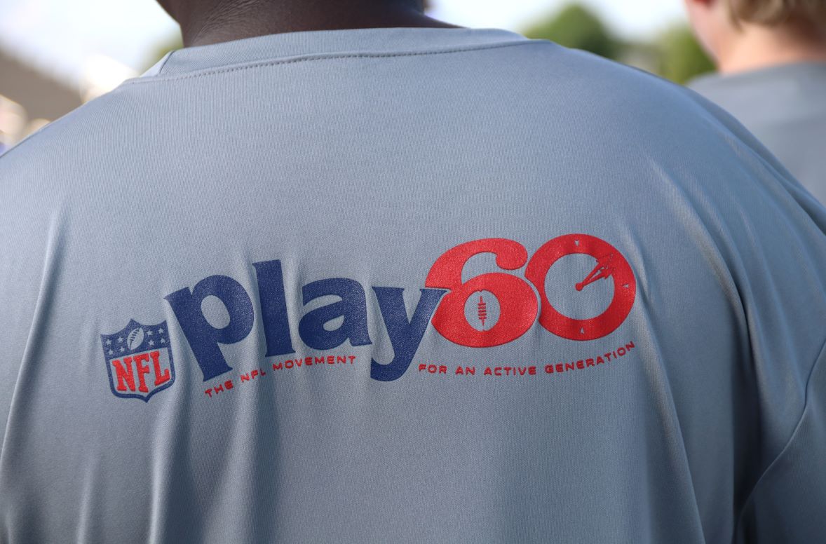 2023 Eastside Youth Football Camp with 
alums <a href="/_jamane_/">Eric Stokes Jr</a> and <a href="/RankinsSheldon/">Sheldon Rankins</a> at Sharp Stadium. <a href="/EastsideFB/">Eastside Eagles Football</a> <a href="/EHS_Eagles/">Eastside High School</a> <a href="/CovNewsSports/">𝘾𝙊𝙑𝙉𝙀𝙒𝙎 𝙎𝙋𝙊𝙍𝙏𝙎</a> <a href="/PBHubb23/">Phillip B. Hubbard</a>