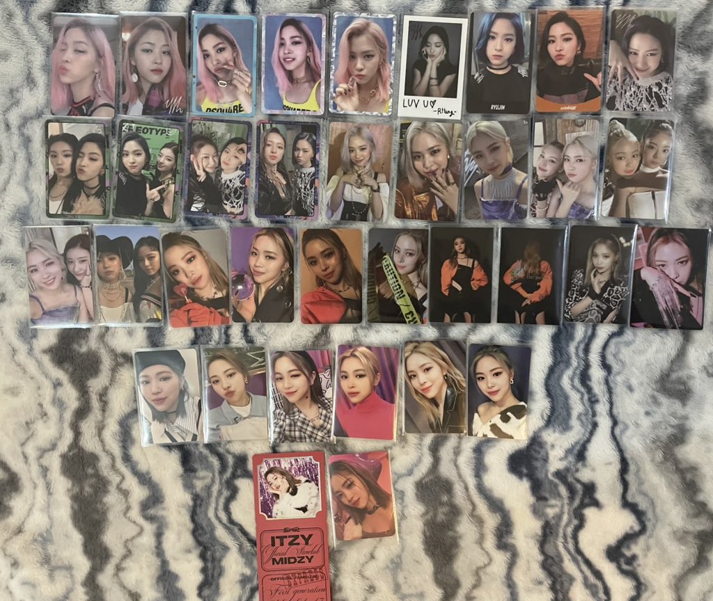 interest check ic | help rt!!

  itzy ryujin quitting sale !

- will probably be sold as sets 
- reply if interested 

🔖 interest check ic itzy ph ryujin wts lfb