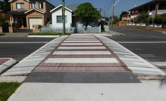 underhelmed's tweet photo. @AlamedaPatch Or... alternatively eliminate the problem altogether by installing safety and traffic calming measures such as raised pedestrian crossings and center refuge at intersections that would also improve safety for pedestrians in general.

#alamtg #VisionZero https://t.co/GWJVn7sr89