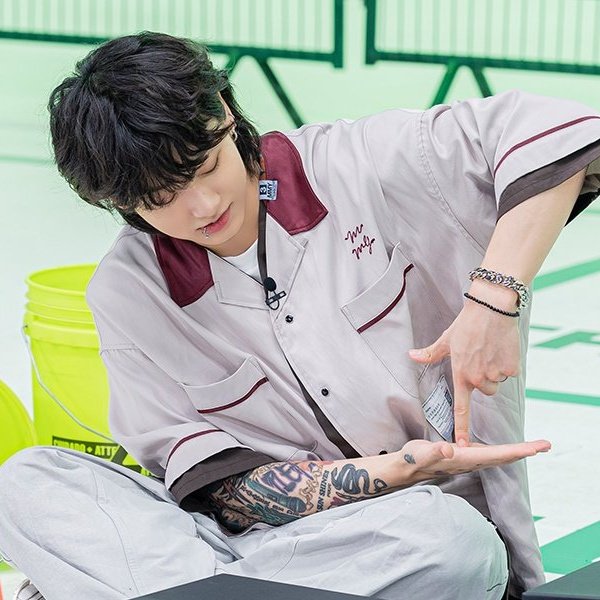 euseokwrs's tweet photo. SEVEN IS COMING https://t.co/Y1AjMUOw3F