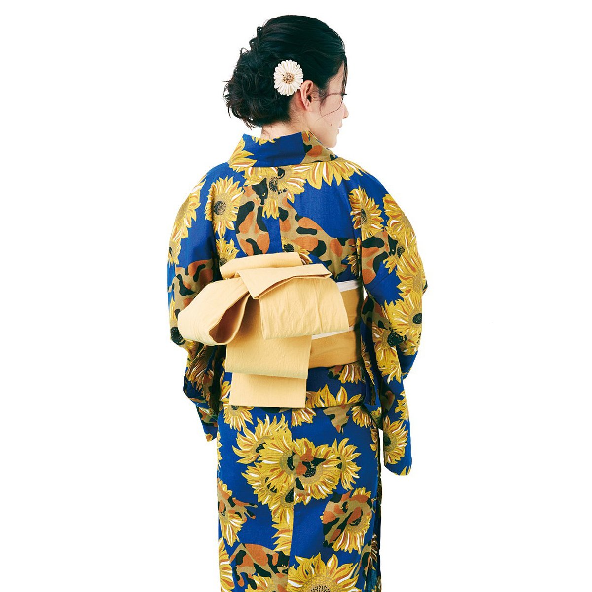 「花火大会にサビ猫さんと出かけませんか? の猫部オリジナル浴衣が販売中  熱狂的フ」|フェリシモ「猫部」のイラスト