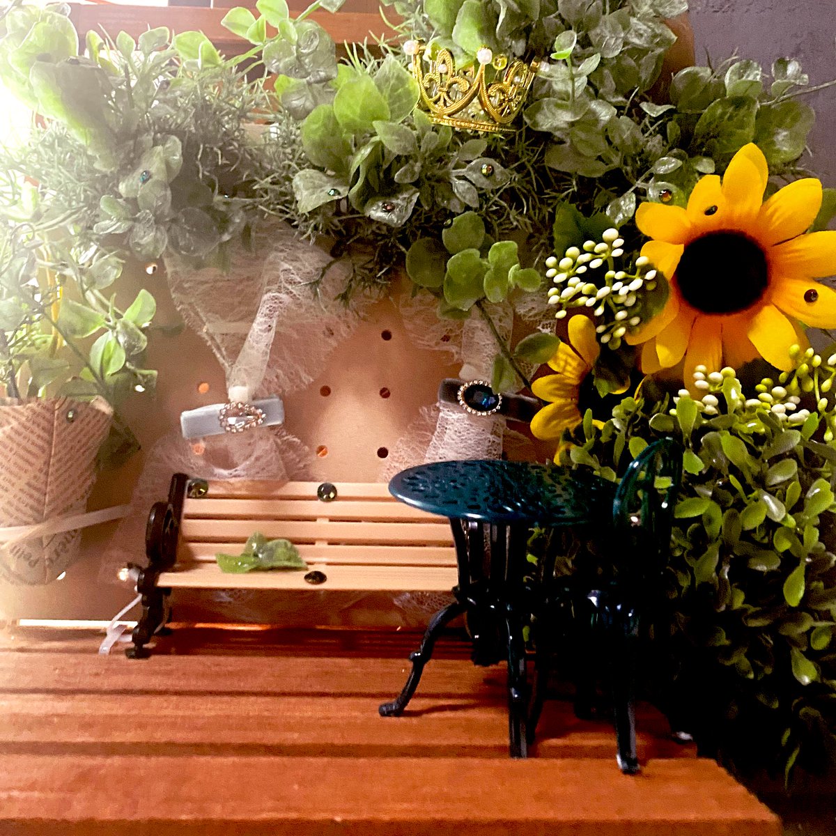 mutico_muu's tweet photo. うちの子の記念フォト撮影の為
プチガーデン作り🔨

可愛すぎた

#子犬 #犬のいる生活 #記念フォト #わんこ #愛犬 #産まれた　#生後20日 https://t.co/W21WW4x7DT