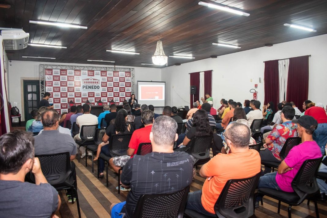 circuitomundo's tweet photo. A Secretaria Municipal de Cultura, Lazer e Juventude (SEMCLEJ) apresentou o plano de ação da Lei Paulo Gustavo para trabalhadores do setor audiovisual e agentes culturais que atuam em Penedo durante encontro realizado na segunda-feira, 10.

https://t.co/qUdlgKzXLF https://t.co/pPo4uEyJtD