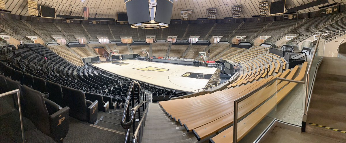 Had the opportunity to learn from one of the best in the business. Thank you Coach Painter. Enjoyed my time with the Purdue men’s basketball team today. https://t.co/68ft8iP5pa