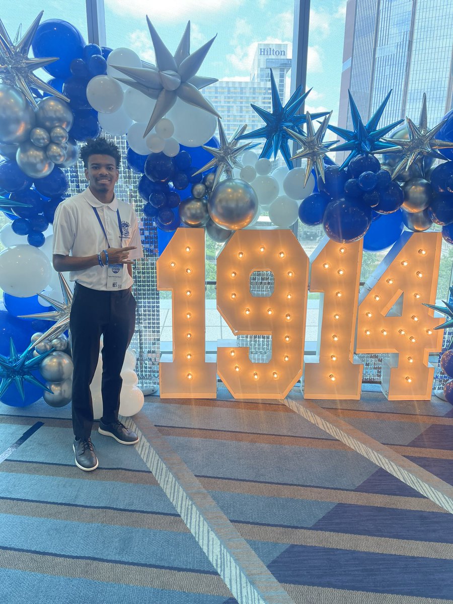 iam_trichh's tweet photo. WE IN H-TOWN 🤘🏾
BLUUU PHIII
#pbs1914 #pbsconclavehtx23 https://t.co/pv1kkwCyo3