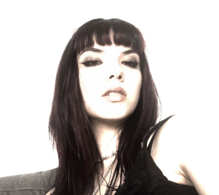 cruelomens's tweet photo. i heard #GOselfieday was today 🐍 https://t.co/7vZK2MFpsT