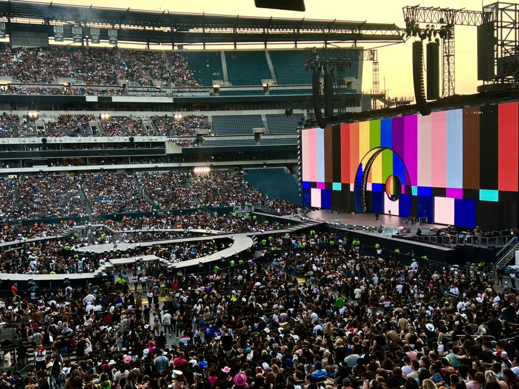 SylviaObell's tweet image. It’s finally time 🙌🏾😭 #RENAISSANCEWorldTour