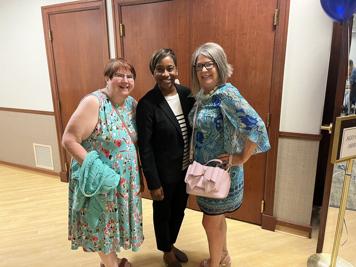 DawnCreighton's tweet image. Thank you @AndreaForAG for your gift of time today.  I’ll follow up for your introduction to @LibertyBank_CT!