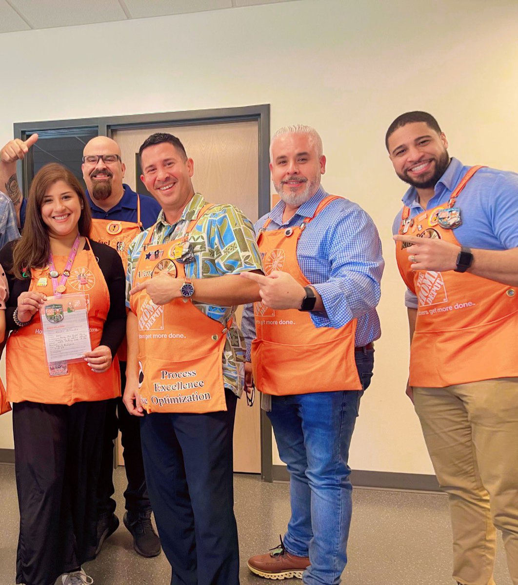 Alyeskita's tweet photo. What a great day to be a GOA🧡!!! #homedepot #dalemiami #homer #5841 #DFC5841 #transportation https://t.co/DBBxxjYWVt