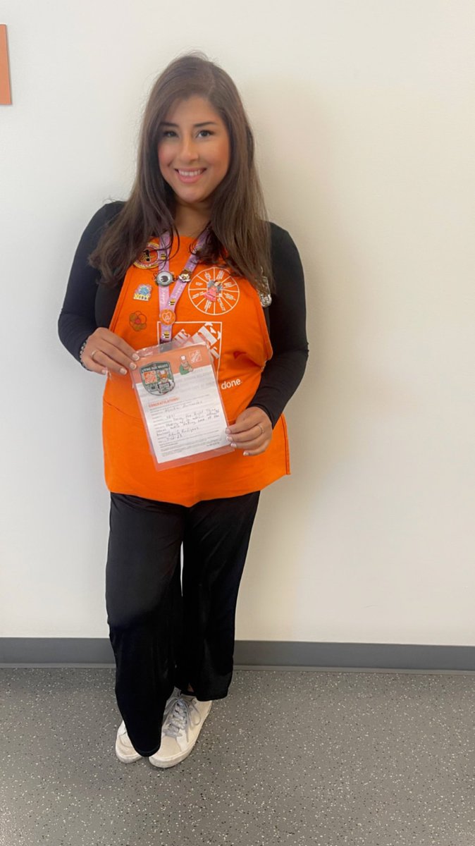 Alyeskita's tweet photo. What a great day to be a GOA🧡!!! #homedepot #dalemiami #homer #5841 #DFC5841 #transportation https://t.co/DBBxxjYWVt