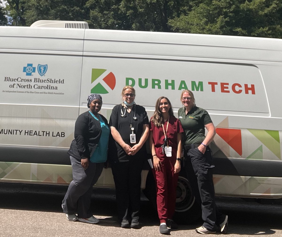 Loved working with @durhamtech to provide home visits to our Duke Outpatient Clinic patients! Thanks for helping us crush those #socialdeterminantsofhealth! 👊🏽 
@dukemedicine @IMResidencyDuke
