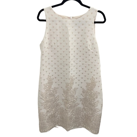 Klarya3's tweet photo. So good I had to share! Check out all the items I'm loving on @Poshmarkapp #poshmark #fashion #style #shopmycloset #vincecamuto #topshop #guess: https://t.co/dI5IK0CoP2 https://t.co/LxJJHJlV5e