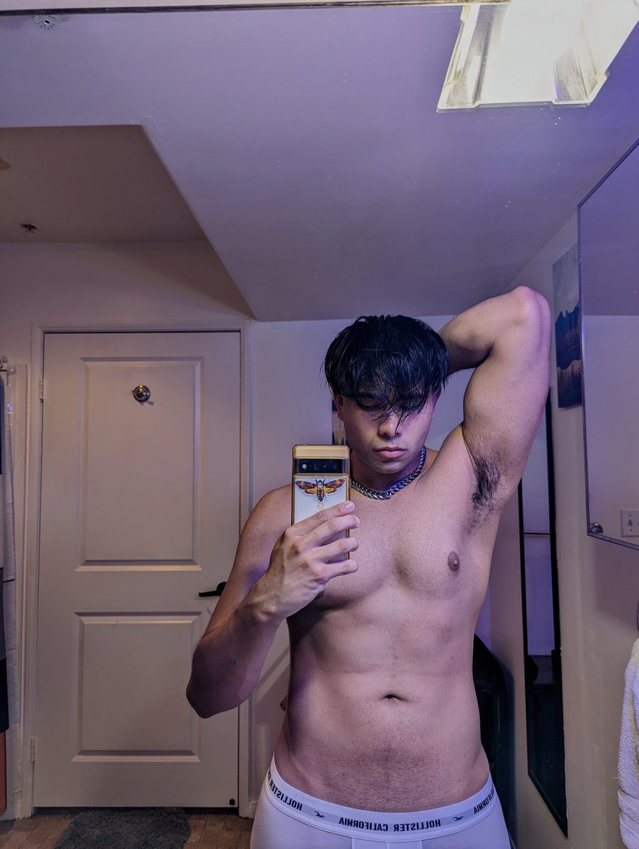 itz_marvin09's tweet photo. Summer body coming thru https://t.co/gDs07FbPge