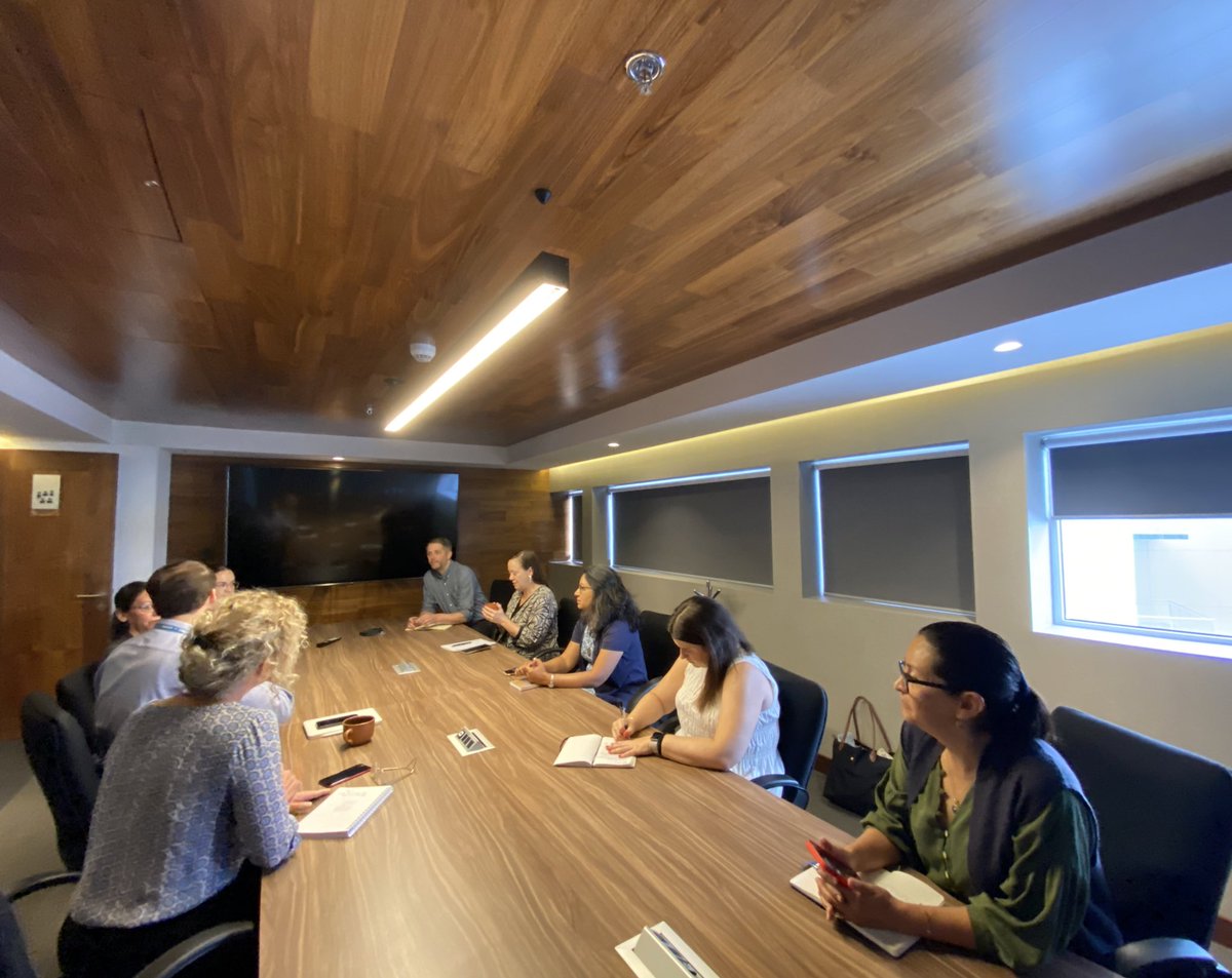 reynarev's tweet photo. Durante la visita de @UNRefugeeAgency el @fiestamericana en #SLP tuvo a bien compartir su experiencia como empresa solidaria y colaborar con #PersonasRefugiadas, pues conoce que parte fundamental del #PIL de @AcnurMexico son las oportunidades laborales justas. https://t.co/oVVOPSgv8s