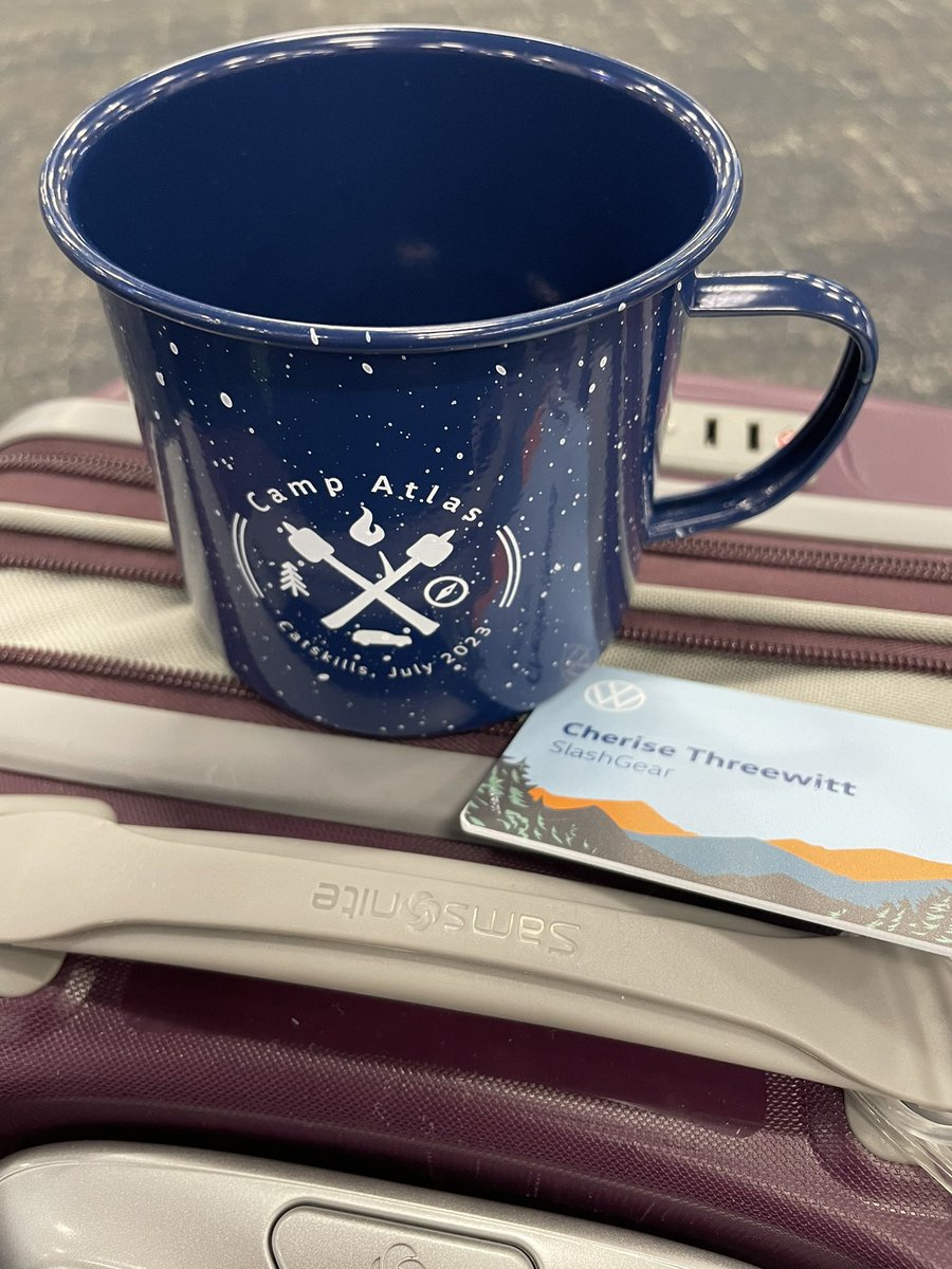 crazyreesie's tweet photo. Thanks to @VW and #VWTestDrive for this awesome camping mug without which I wouldnβt have a way to get water during this extended ground stop at an airport in which every store and restaurant closed hours ago. https://t.co/H8X5w24Dyc