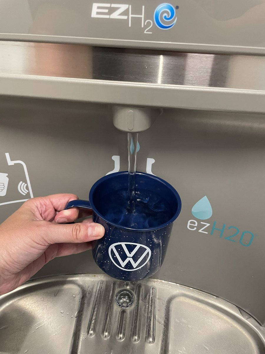 crazyreesie's tweet photo. Thanks to @VW and #VWTestDrive for this awesome camping mug without which I wouldnβt have a way to get water during this extended ground stop at an airport in which every store and restaurant closed hours ago. https://t.co/H8X5w24Dyc