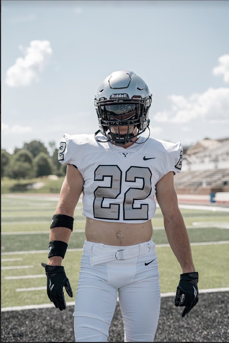 We hard😤….thank you <a href="/PhenomElite/">Phenom Elite</a> and <a href="/djvisualz/">DJ</a> for the pics and <a href="/JustinStrain5/">Justin Strain</a> for making this happen!!!