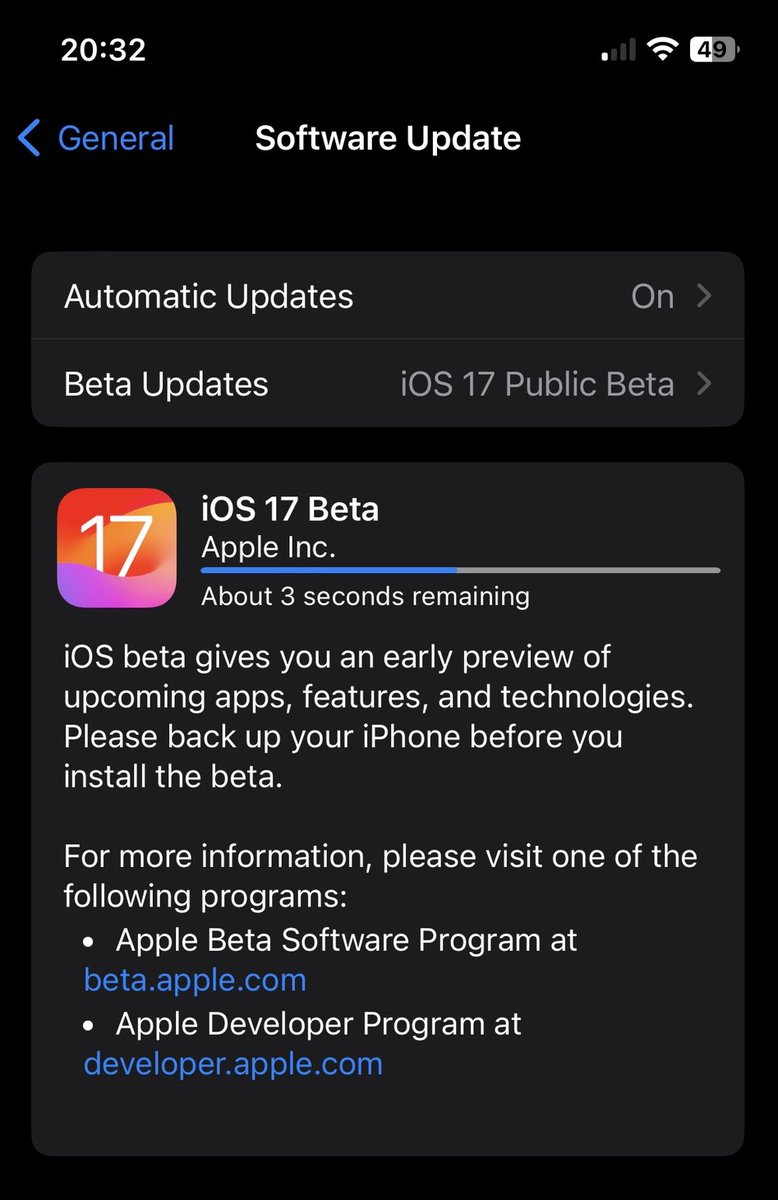 Got on Reddit this afternoon and found myself a surprise…  #iOS17PublicBeta is here! #Apple #iOS17
