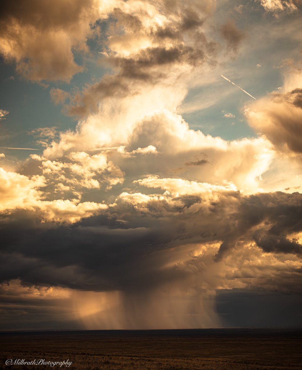 Happy hump day! Let’s see your photos featuring beautiful cloud formations! #landscape #photography #nature