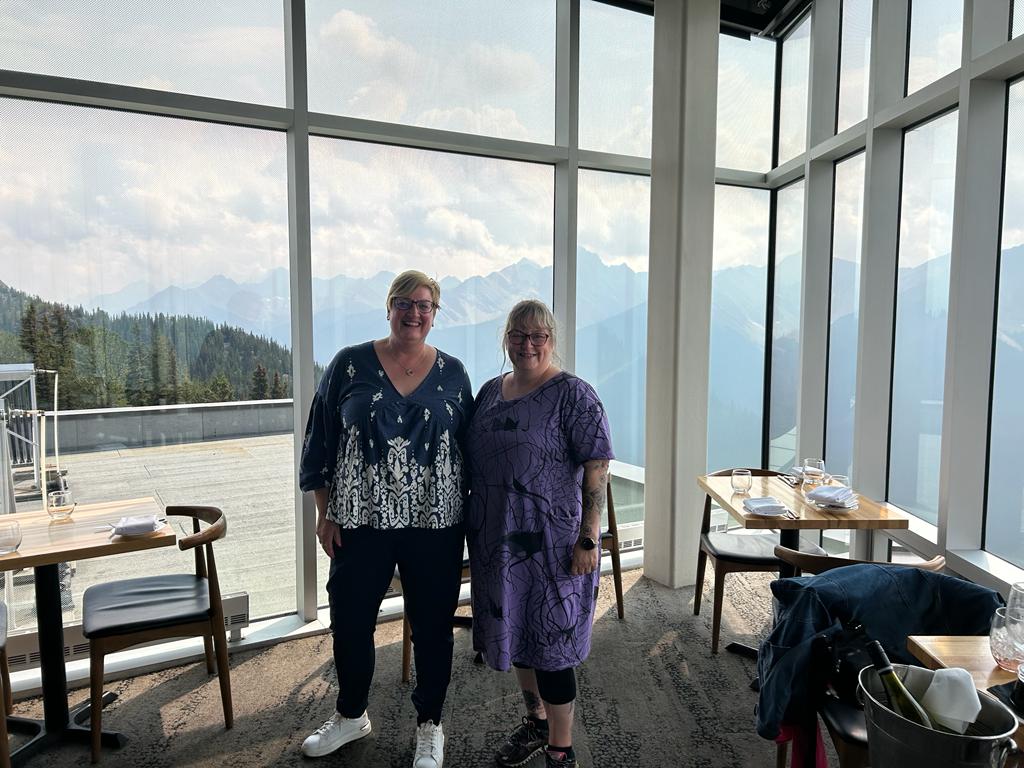 ShellStyan's tweet image. 25 year service at Timpson. As part of my gift I asked for Canadian Dollars. Visited Sky Bistro at Sulphur Mountain today. Thanks James, John and Co. Unforgettable experience.  @JamesTCobbler @SweeneyMags