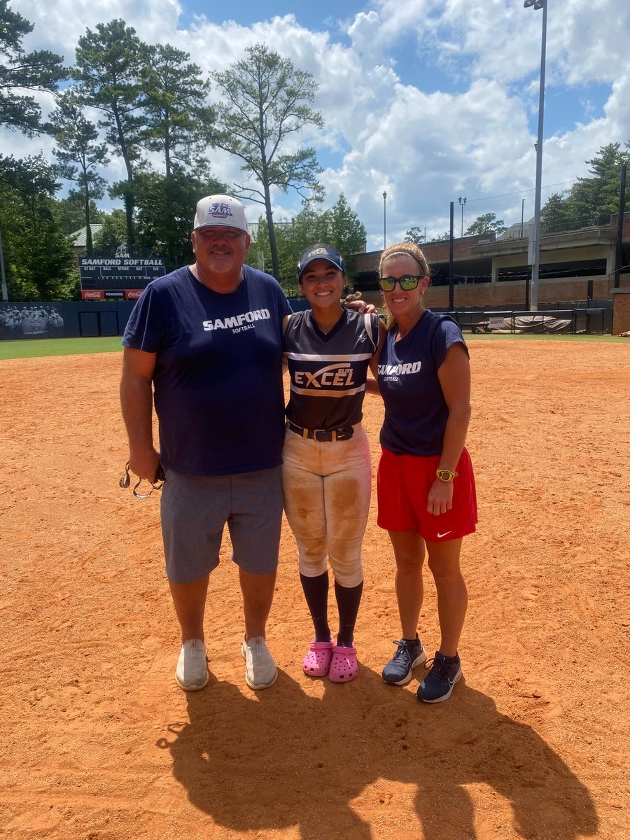 haileygross24's tweet photo. Thank you @gillespie_jeff, @CassadyKimball, and @coachtjdixon for an amazing experience at @SamfordU! Grateful for the reps and the inspiration from these awesome coaches! Here we come, #ROUNDROCK! https://t.co/usVN4izKC7