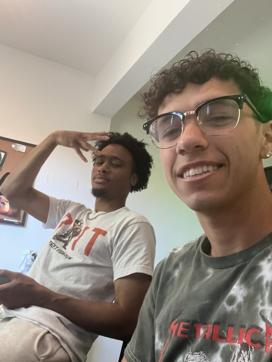 MEGA BigDaddyG on Twitter "Producer and his Homeboy🤓 yoofierce"