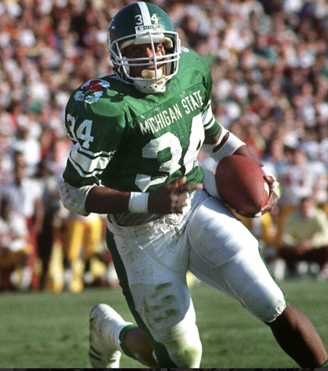 MikeyFootbaII's tweet photo. @FB_Helmet_Guy https://t.co/sbsbMIj7tL