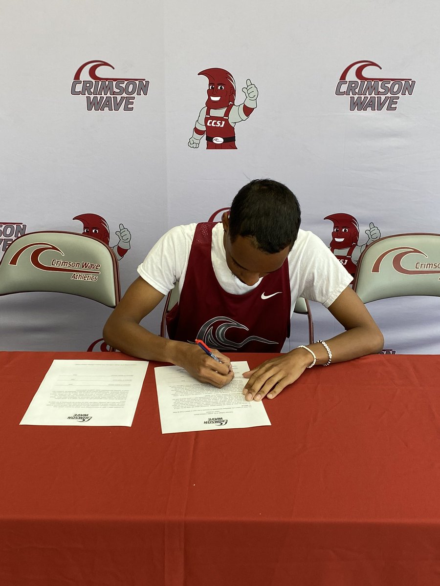 Please welcome Matthew Hutcherson to the Wave Family. Let’s go what a great year recruiting. We are building this program.