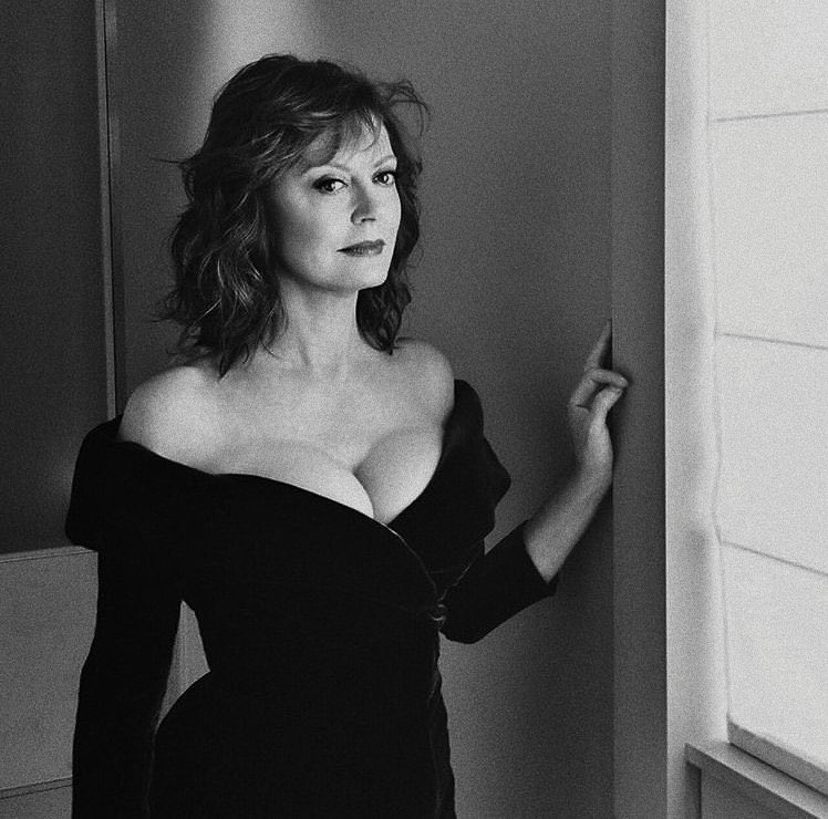 valuedwords's tweet image. ⠀⠀
⠀⠀
                                          …   𝘥𝘦𝘴𝘪𝘨𝘯𝘦𝘥    𝘵𝘰  
                                        𝘥𝘳𝘢𝘸    𝓪͟𝑡͟𝑡͟𝑒͟𝑛͟𝑡͟𝑖͟𝑜͟𝑛͟. 
⠀⠀
⠀⠀