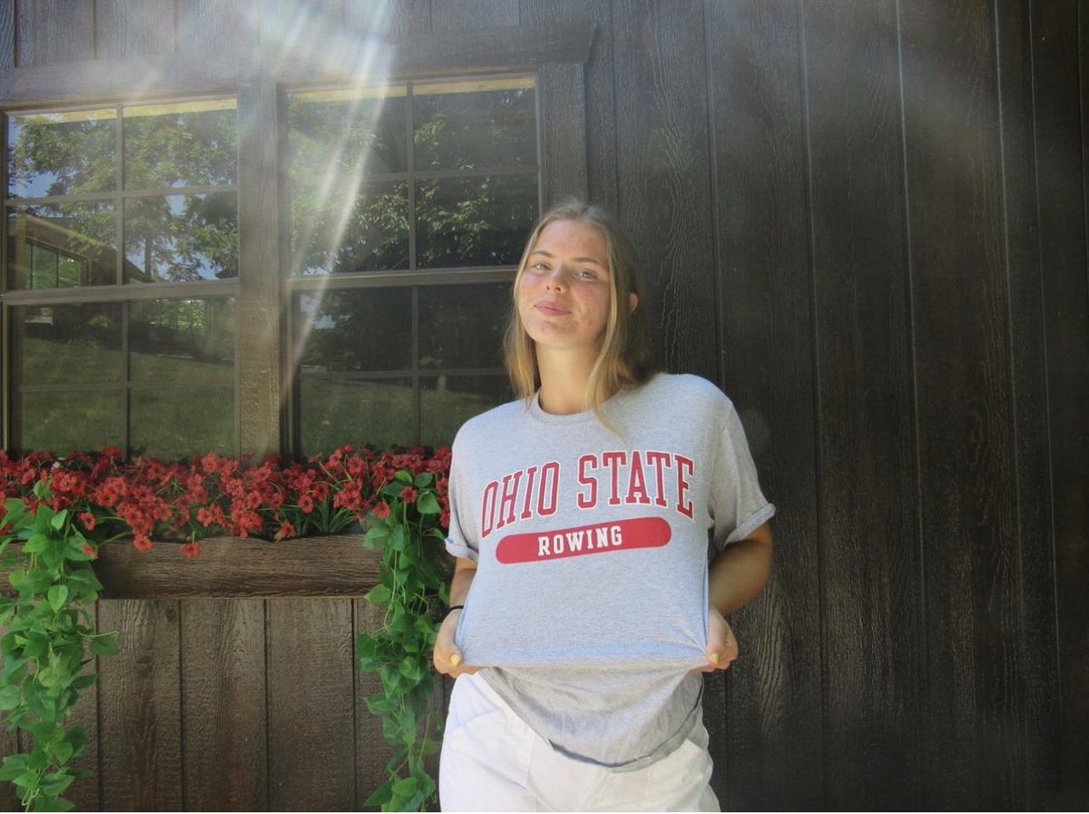 robbinae80's tweet photo. So proud of my girl Kaylee Robbins as she verbally committed to The Ohio State University for Womens Rowing today. Go Buckeyes! #ohiostaterowing #Buckeyes #TheOhioState https://t.co/FPKOYgtle5